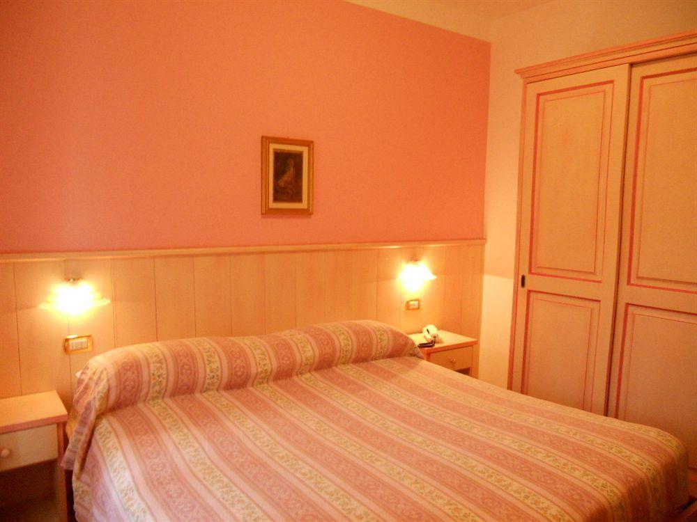 Albergo Ristorante Scanapa Castione della Presolana Exterior foto